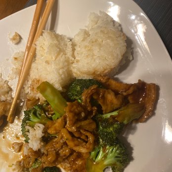 Dragon China - Chicken and Broccoli - Chinese Near Me - Atlanta, Georgia