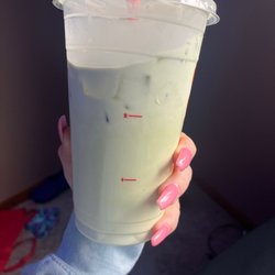 Dunkin' - NO MATCHA it's supposed to be vibrant green wtf is this