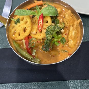Basil Indian Cuisine - Massaman curry with chicken - Indian Near Me - Staten Island, New York Basil Indian Cuisine - Massaman curry with chicken - Indian Near Me - Staten Island, New York
