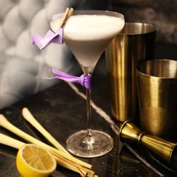 Mirror Munich Bar - Signature Drink
