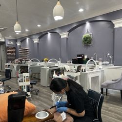 Woodminster Nails