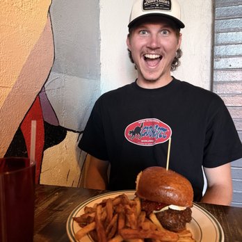 Grind Burger Kitchen - B&B - Burgers Near Me - Louisville, Kentucky Grind Burger Kitchen - B&B - Burgers Near Me - Louisville, Kentucky