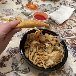 Sakura Kitchen - 42. Chicken Lo Mein