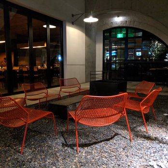 Howell's Kitchen and Bar - Outside. Fire pit area. - Pizza Near Me - Atlanta, Georgia