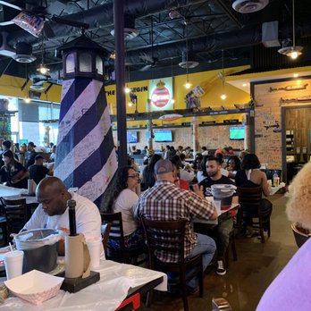 Red Claws Crab Shack - Dining area - Cajun/Creole Near Me - Arlington, Texas Red Claws Crab Shack - Dining area - Cajun/Creole Near Me - Arlington, Texas