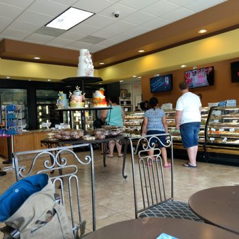 Freed's Bakery - Bakeries Near Me - Las Vegas, Nevada Freed's Bakery - Bakeries Near Me - Las Vegas, Nevada