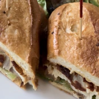 Hillside Farmacy - Fish Po Boy - New American Near Me - Austin, Texas
