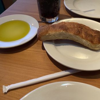 Lo Coco's - Complimentary Focaccia Bread with Olive Oil - Italian Near Me - Berkeley, California