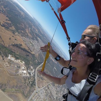Skydive Santa Barbara - Moving the parachute - Skydiving Near Me - Lompoc, California