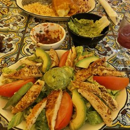 Ensalada Con Pollo and steak burrito plate
