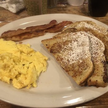 Boerne Grill - French toast meal - Breakfast & Brunch Near Me - Boerne, Texas Boerne Grill - French toast meal - Breakfast & Brunch Near Me - Boerne, Texas