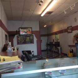 Chely's Salon