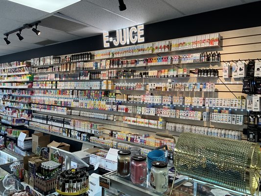 MAGIC WIZARDS SMOKE AND VAPE SHOP - Updated May 2026 - 55 Photos - 639 E  185th St, Euclid, Ohio - Vape Shops - Phone Number