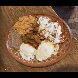 Dona Licha - Beef & nopales breakfast