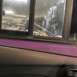 No one there to help been sitting in the car for over 5 mins No one there to help been sitting in the car for over 5 mins