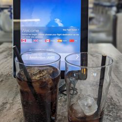 Apropos - I got a free Diet Coke refill. You need to flag a server for one.