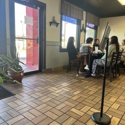 Meeboon Thai Cuisine - Clean establishment