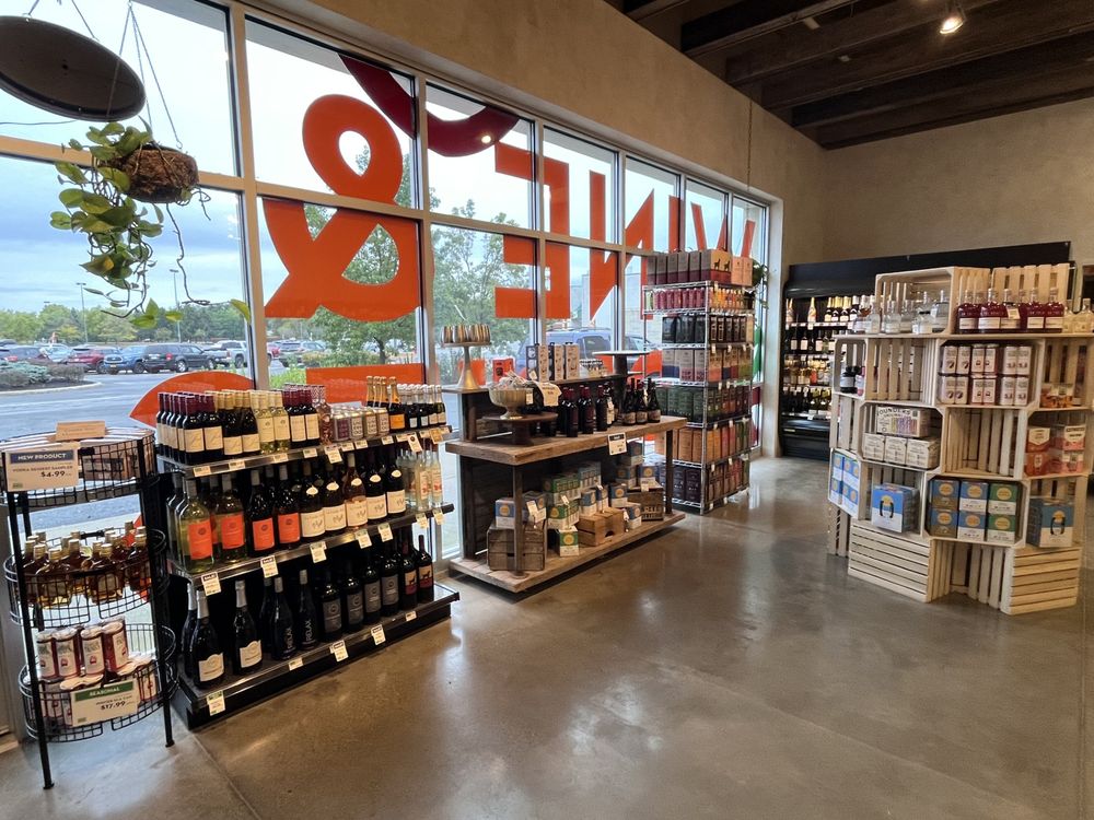 Divine Wines - vineyard in Saratoga Springs, NY