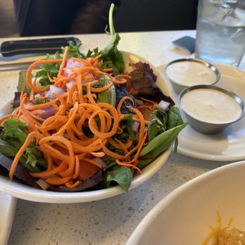 The Counter Mountain View - Side Salad - Burgers Near Me - Mountain View, California