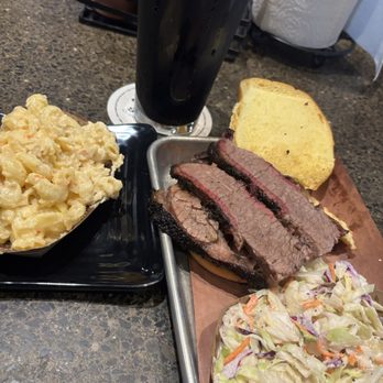Nickel's Pit BBQ - Jalapeño mac. Brisket sandwich. Slaw. - Barbeque Near Me - Watkins Glen, New York Nickel's Pit BBQ - Jalapeño mac. Brisket sandwich. Slaw. - Barbeque Near Me - Watkins Glen, New York