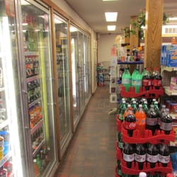 Rockport Market - A bit cramped