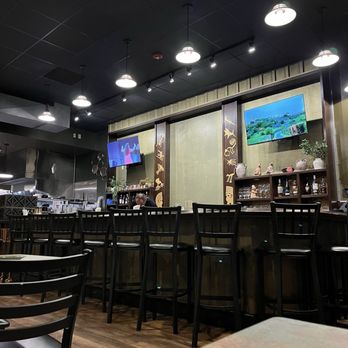 Amar Peru - Bar area - Peruvian Near Me - Madison, Wisconsin