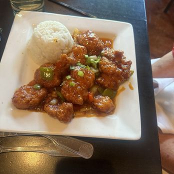 12 West Bar and Grill - Orange chicken!! Delicious! - Bars Near Me - Farmington, Missouri