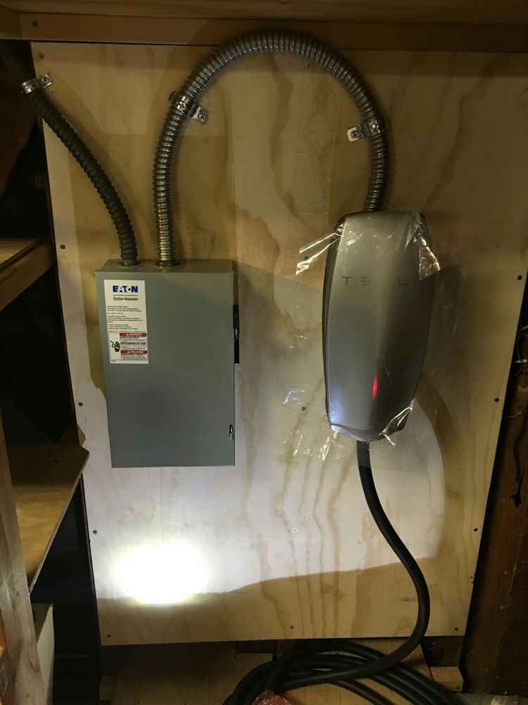 Slide of Hertz Electric & Solar