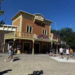Cedar Point Beach - Building