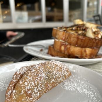 Un Amor - Breakfast & Brunch Near Me - Chicago, Illinois