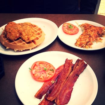 Breakers Breakfast, Brunch & Lunch - Chicken and Waffles with a side of bacon and a side of hash browns. - Breakfast & Brunch Near Me - Pacifica, California