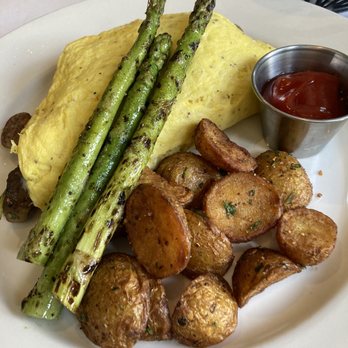 One Bistro - Farmers Omelette with Sausage added! - American Near Me - Norwood, Massachusetts