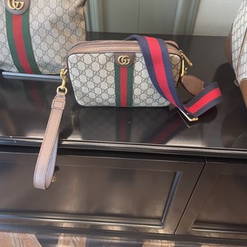 Gucci Beverly Hills Flagship - Leather Goods Near Me - Beverly Hills, California Gucci Beverly Hills Flagship - Leather Goods Near Me - Beverly Hills, California