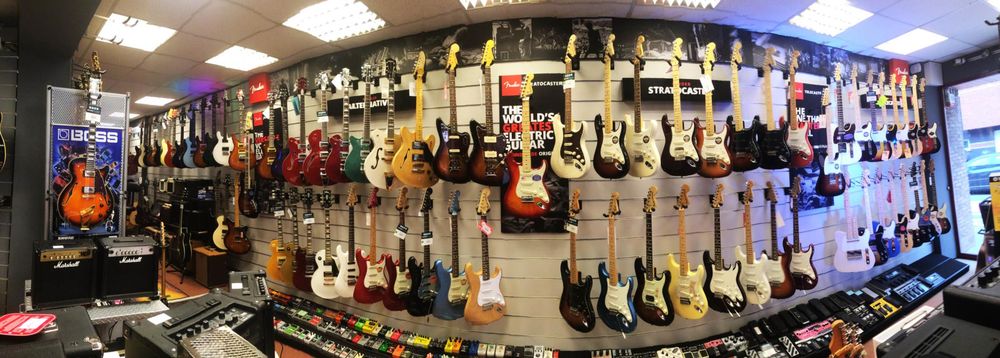 VAN DE MOER INSTRUMENTS - Moorselbaan 122, Alost, Oost-Vlaanderen ...