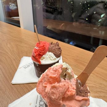 Bacio Di Latte - Two regular-sized gelato cups - Gelato Near Me - Irvine, California