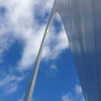 Gateway Arch - Landmarks & Historical Buildings Near Me - St. Louis, Missouri