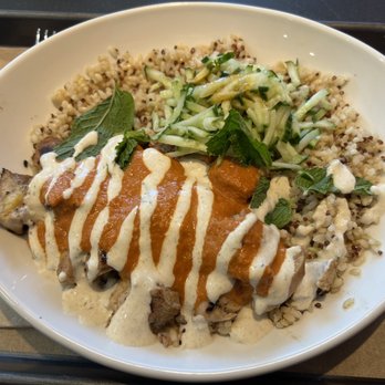 World Wrapps - Chicken Tikka bowl w/no rainbow slaw. Really yummy, I especially loved the sauce on the rice/quinoa mixture! - Thai Near Me - San Ramon, California World Wrapps - Chicken Tikka bowl w/no rainbow slaw. Really yummy, I especially loved the sauce on the rice/quinoa mixture! - Thai Near Me - San Ramon, California