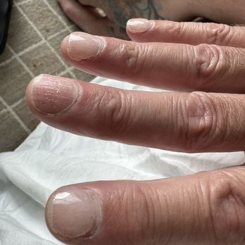Nail Art & Lash  - One of the nails popped completely off in two days - Nail Salons Near Me - Las Vegas, Nevada