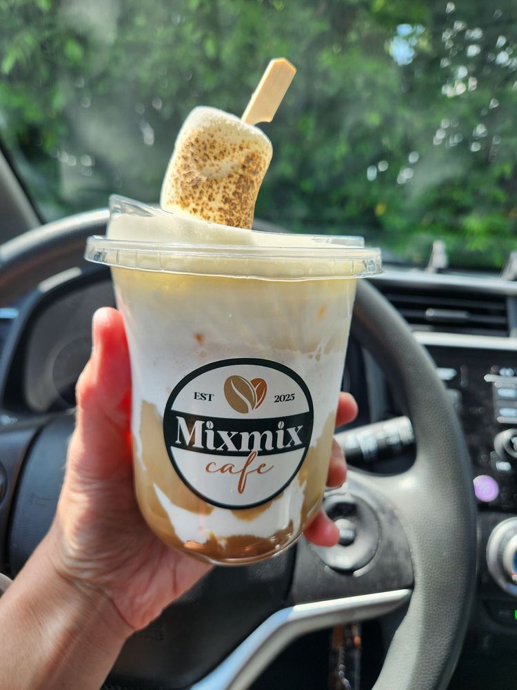 Food from Mixmix Cafe