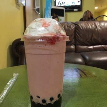 Boba Loca - Strawberry shake while watching Chargers x Steelers - Desserts Near Me - La Palma, California Boba Loca - Strawberry shake while watching Chargers x Steelers - Desserts Near Me - La Palma, California