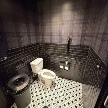 Taffer’s Tavern Orlando - Unisex Restroom is nice - Wine Bars Near Me - Orlando, Florida