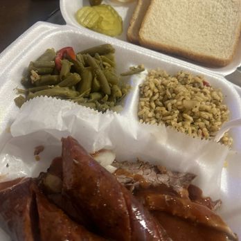 East Texas BBQ - Brisket and sausage combo! - Barbeque Near Me - Houston, Texas East Texas BBQ - Brisket and sausage combo! - Barbeque Near Me - Houston, Texas