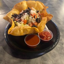 St Martin Bar & Grill - Mega Taco