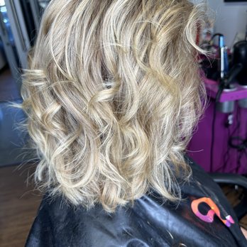 Mirror Mirror Salon - Hair Stylists Near Me - Matthews, North Carolina