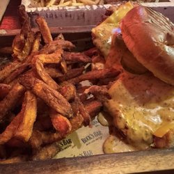 Buck's Bar