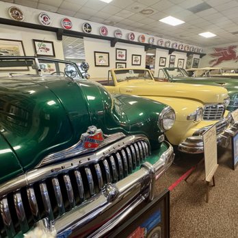 Deer Park Winery & Auto Museum - Beer, Wine & Spirits Near Me - Escondido, California