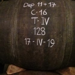 Bodegas Hermanos Peciña - Inventory control is simple.