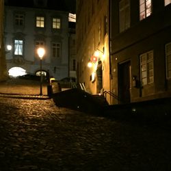 U Sedmi švábů - Restaurant is tucked down this alleyway.