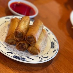 T & Z Chinese Restaurant - Egg Roll