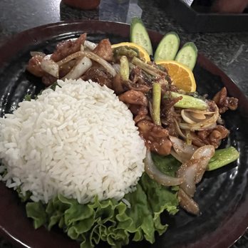 Pho House - Chicken rice plate with hard rice - Vietnamese Near Me - Buena Park, California